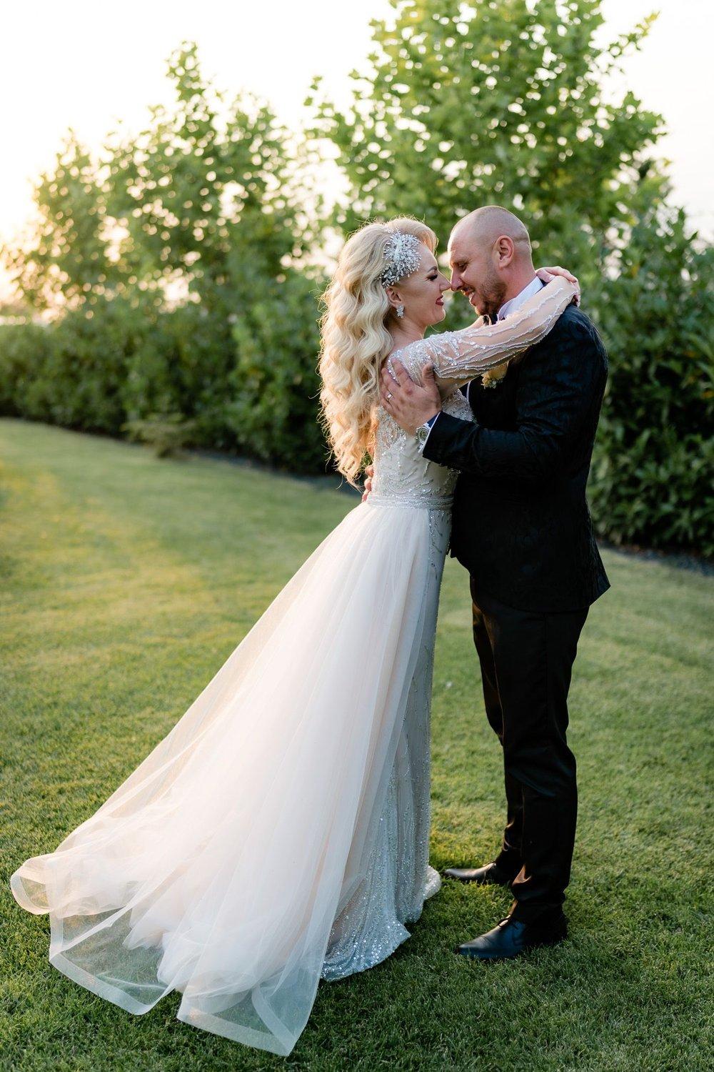 carousel-hero-element image-1