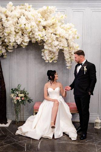 mobile - carousel-hero-element image-3