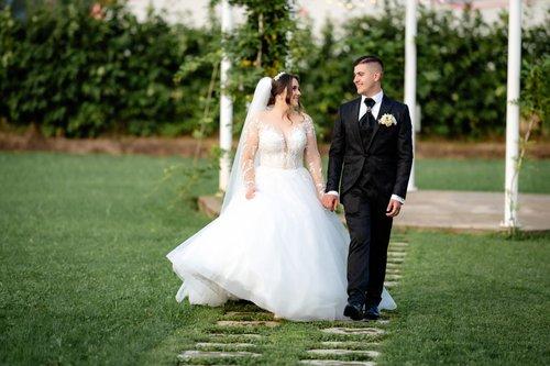 mobile - carousel-hero-element image-4